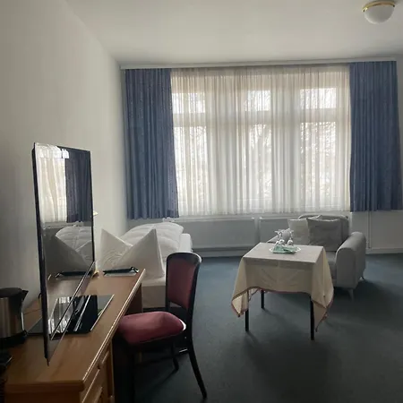Otel Krone Arnstadt