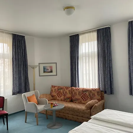 Krone Otel Arnstadt
